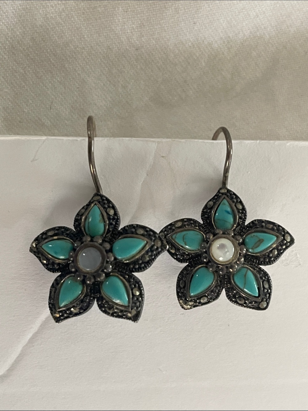 Sterling Silver 925 Turquoise/Stone Pearl Pierced Earrings Flower